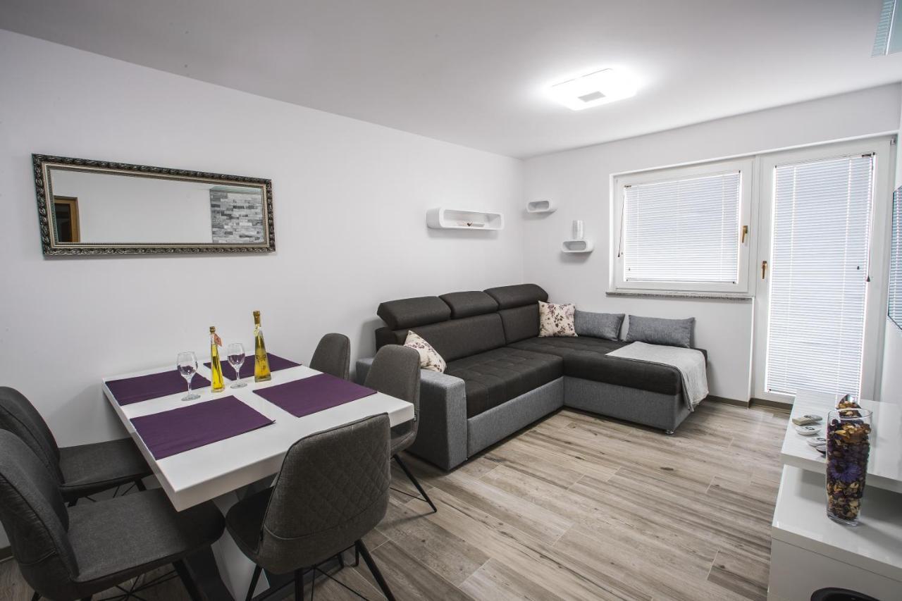 Apartment Ma&Ja With Hot Tub Метлика Экстерьер фото
